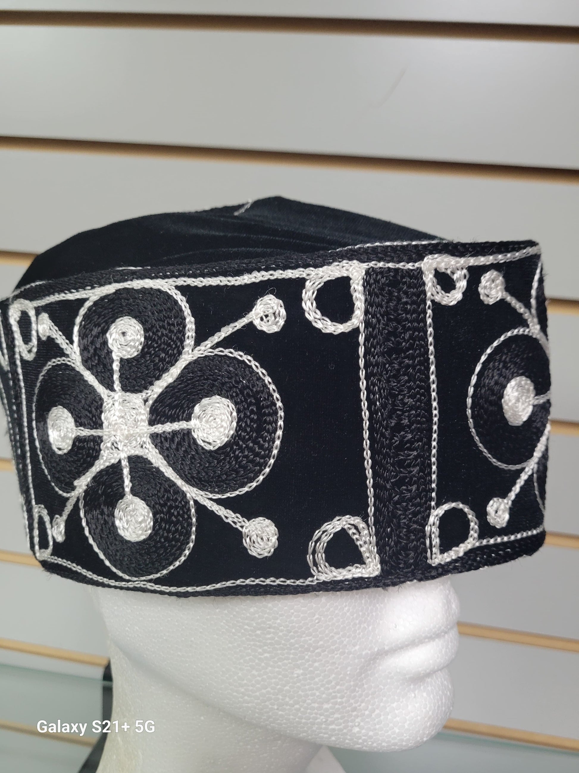 Majesty Kufi Cap – Purple Velvet Star by SintAfrik